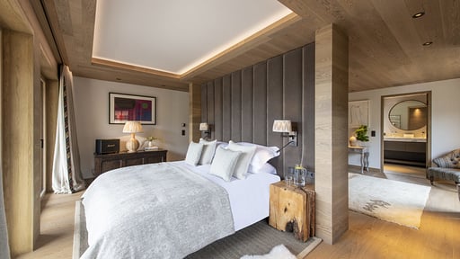 Chalet La Loze Bedroom 1