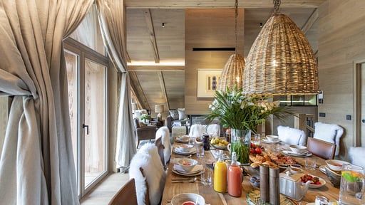 Chalet La Loze Dining area