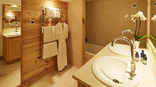 Chalet La Varappe Bedroom 1
