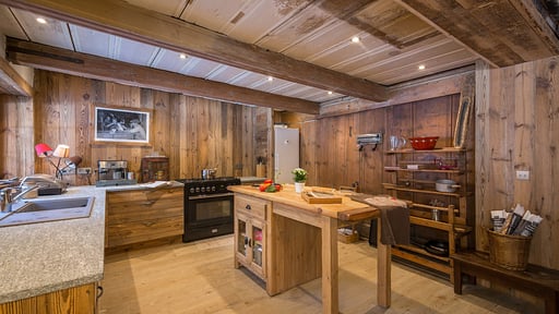 Chalet Le Solerey Kitchen