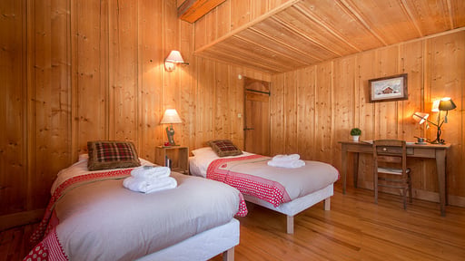 Chalet Le Solerey Bedroom 1