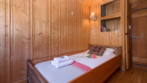 Chalet Le Solerey Bedroom 4