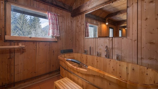 Chalet Le Solerey Bedroom 3