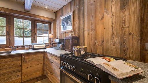 Chalet Le Solerey Kitchen