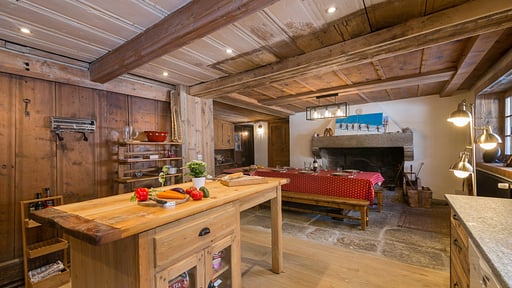 Chalet Le Solerey Kitchen