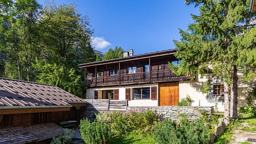 Chalet Le Solerey Surroundings