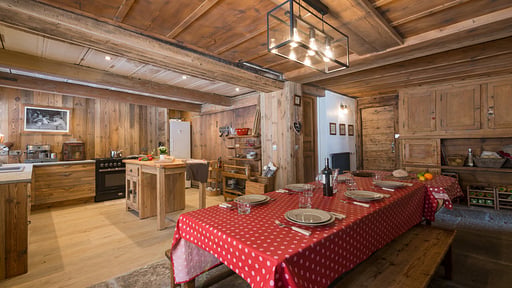 Chalet Le Solerey Dining area