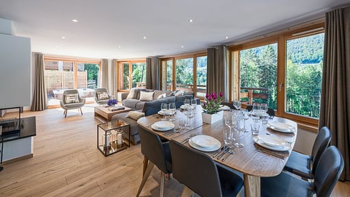 Chalet Lorne Dining area