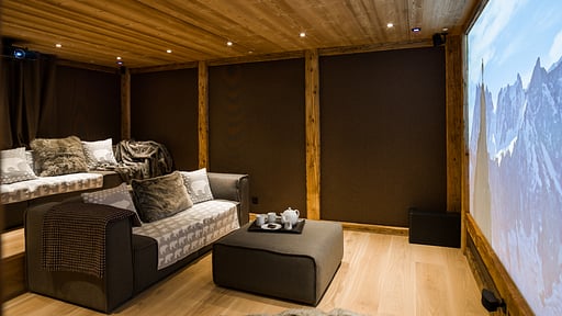 Chalet Lucca 2 Media room