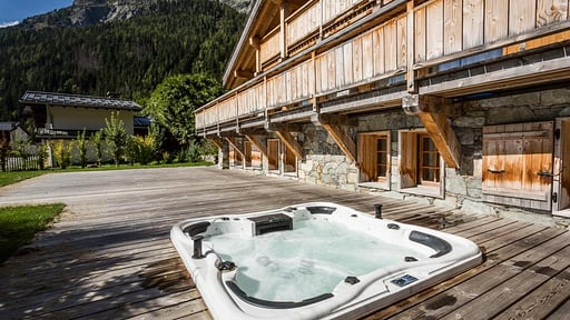 Chalet Lynette Jacuzzi