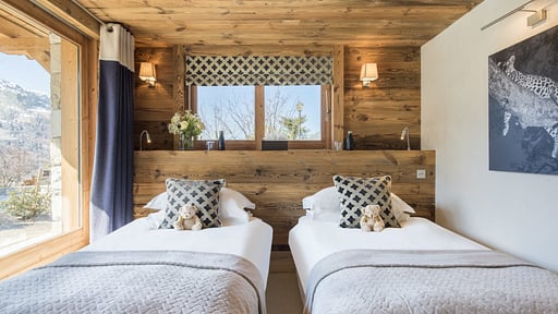Chalet Mont Tremblant Bedroom 6