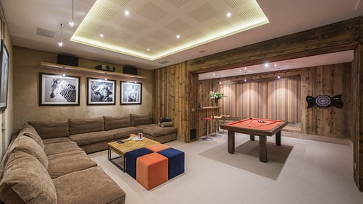 Chalet Mont Tremblant Billiard