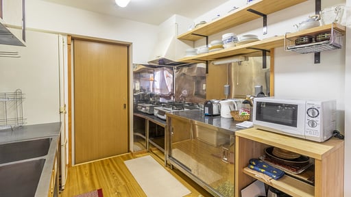 Chalet Murasaki Two Bedroom Kitchen