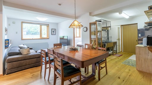 Chalet Murasaki Dining area 2