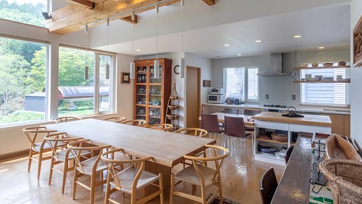 Chalet Murasaki Dining area 1