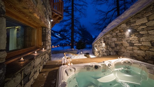 Chalet O Valala Jacuzzi