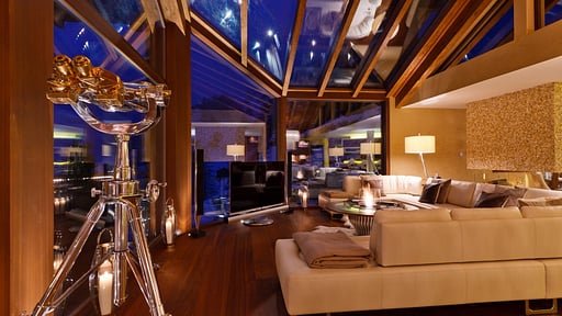 Chalet Peak Living room