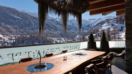 Chalet Peak Dining area
