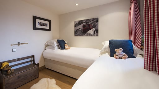 Chalet Petit Ours Bedroom 6