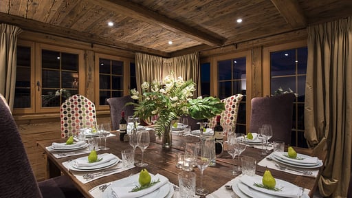 Chalet Petit Ours Dining area 1