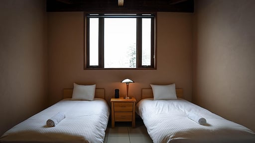 Chalet Powderhouse Bedroom 6