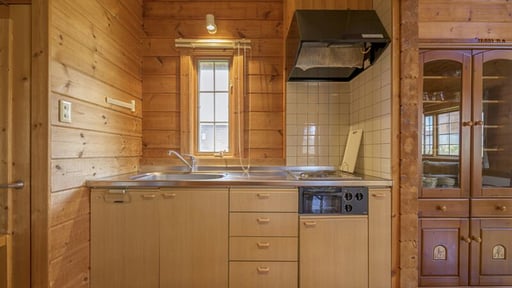Chalet Sapphire Kitchen