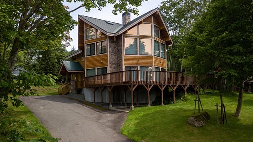 Chalet StarChase Surroundings