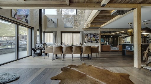 Chalet TAJJ Dining area