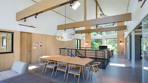 The Orchards - Chalet Take Dining area