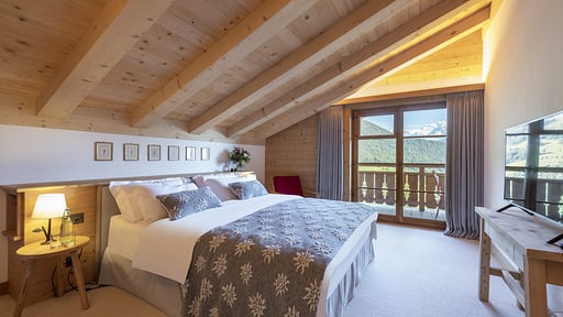 Chalet Tire Bouchon Bedroom 2