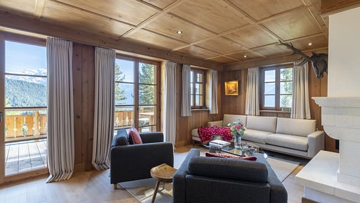 Chalet Tire Bouchon Living room