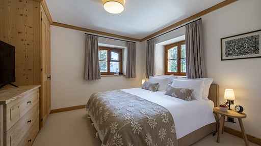Chalet Tire Bouchon Bedroom 5