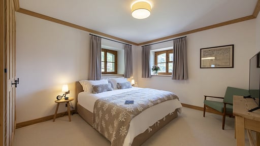 Chalet Tire Bouchon Bedroom 3