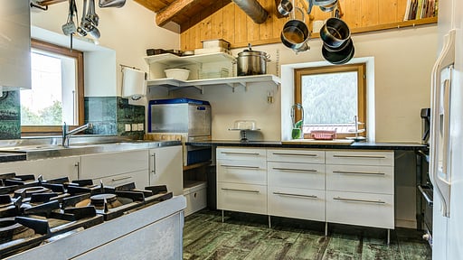 Chalet Tissières Kitchen