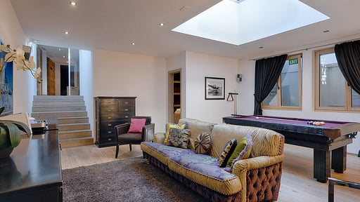 Chalet White Pearl Billiard