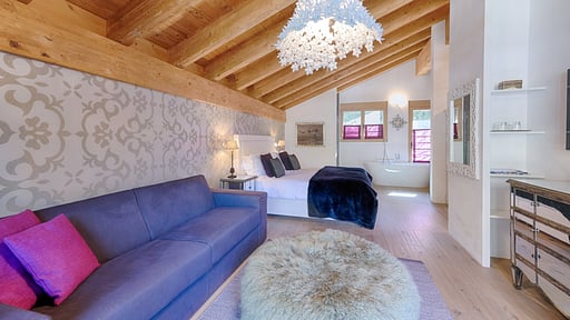 Chalet White Pearl Bedroom 1