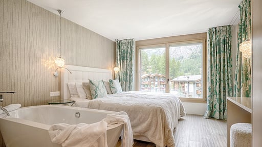 Chalet White Pearl Bedroom 3