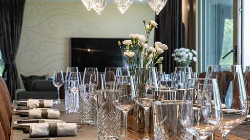Chalet White Pearl Dining area