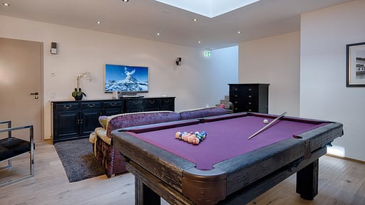 Chalet White Pearl Billiard