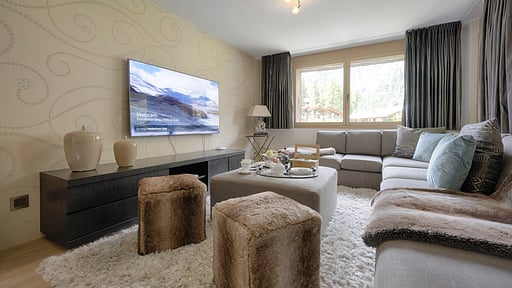 Chalet White Pearl Living room