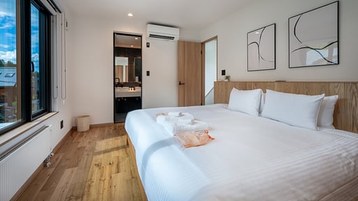 Chalet Wildwood Bedroom 1