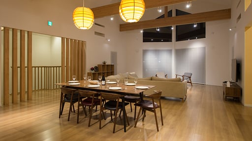 The Orchards - Chalet Zakuro Dining area