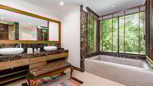 Champagne Villa Bedroom 1