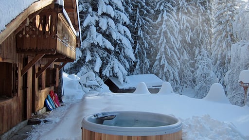 Charlotte Retreat Jacuzzi