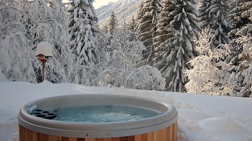 Charlotte Retreat Jacuzzi