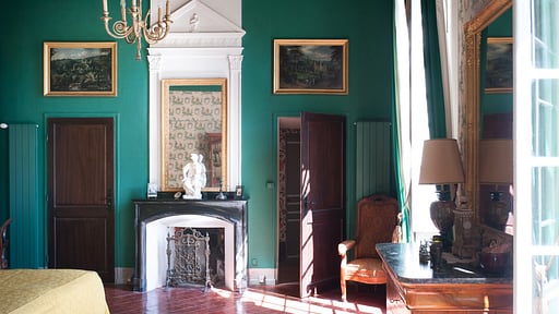 Chateau De L'Ange Living room