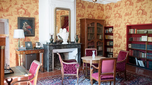 Chateau De L'Ange Living room