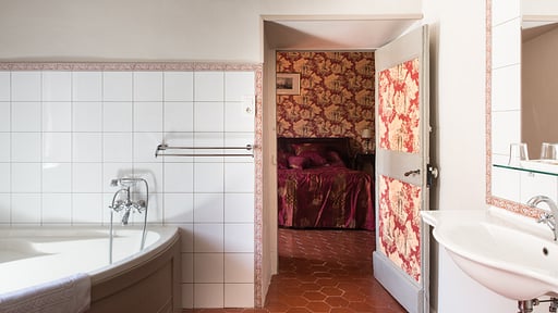 Chateau De L'Ange Bedroom 2