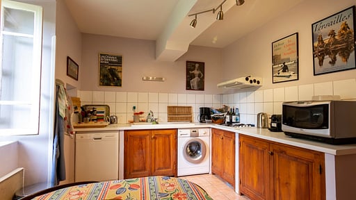 Chateau Des Cathares Kitchen