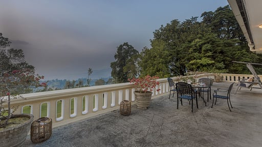 Chatsworth Terrace/Veranda